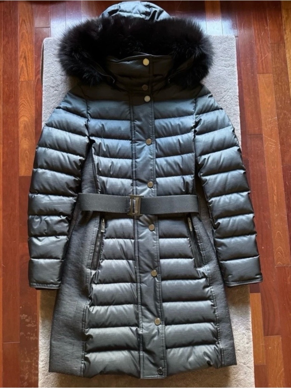 Burberry London Abbeydale Down Coat with Fox Fur Trim | Black | US 2 | NWOT